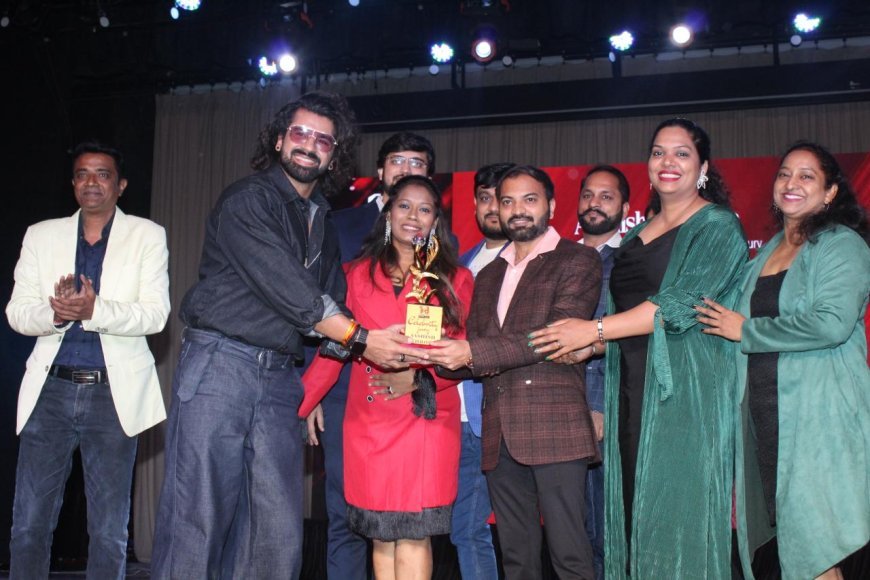 Paritosh aka Aashish Mehrotra made a special appearance as the chief guest at the Miss and Mrs Bhayander 2024 fashion show