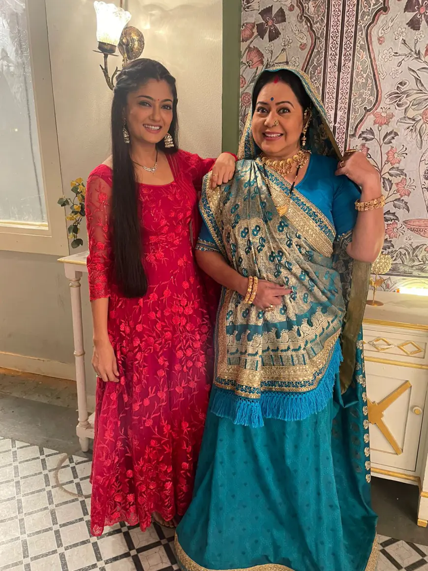 We share a mother-daughter bond: Actress Rashmi Gupta on her co-star Neelu Vaghela